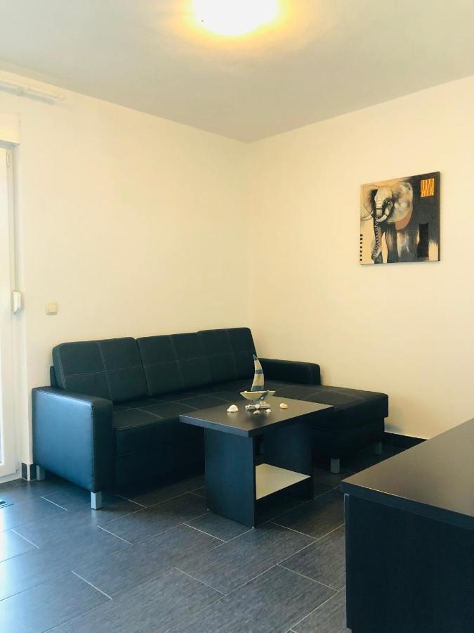 Apartment Miaantonia Vrsi Exterior photo